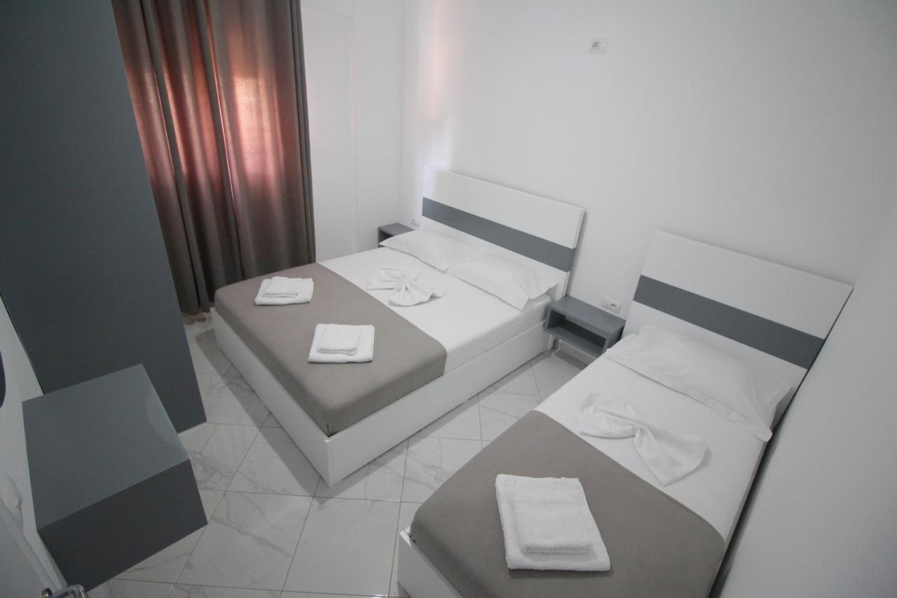 Sky Apartments Sarande Exterior photo