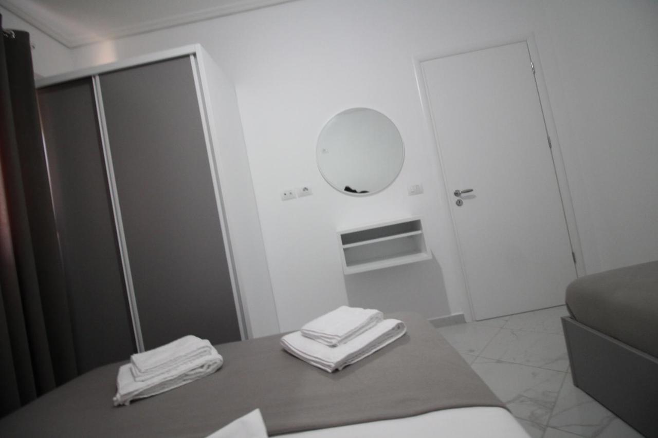 Sky Apartments Sarande Exterior photo