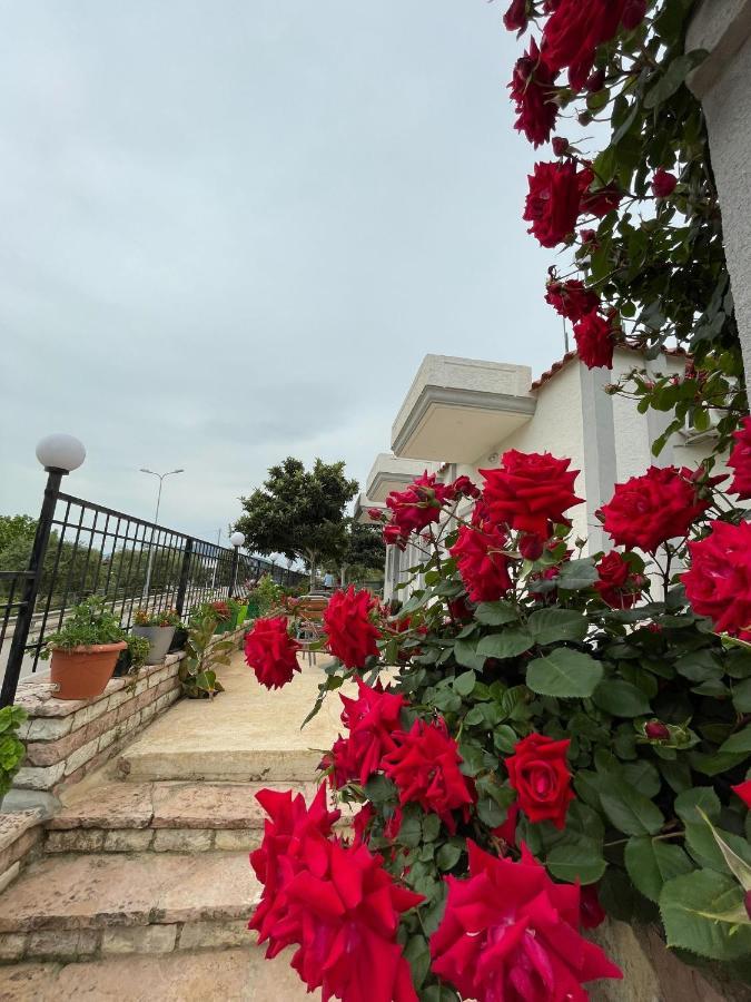 Sky Apartments Sarande Exterior photo