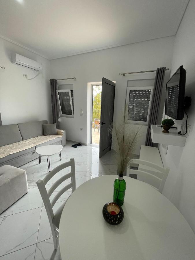 Sky Apartments Sarande Exterior photo